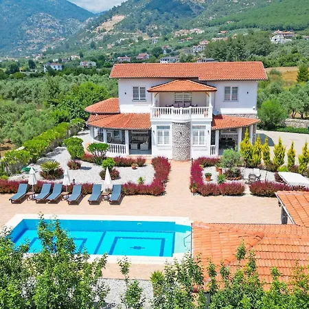 Villa Estelle *